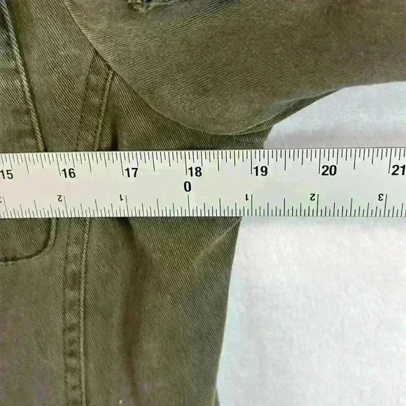 Bass Utility Jacket Women's Size Small Green Beading Detail Adjustable Features - Picture 12 of 13